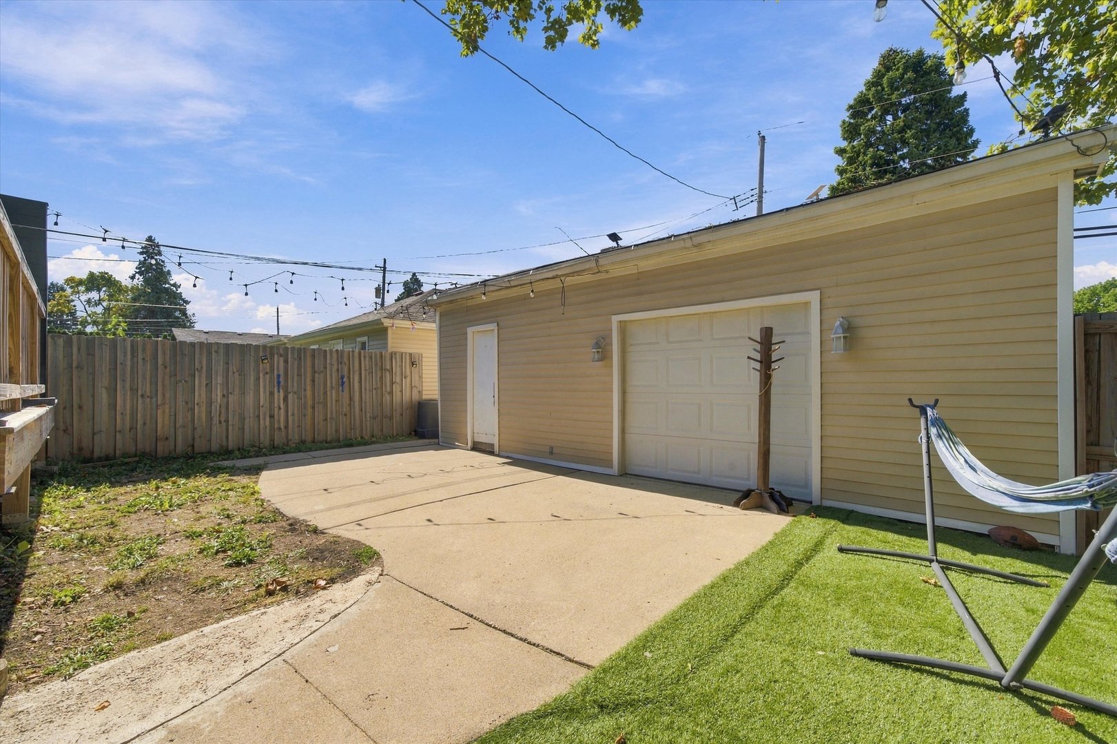 3066 N Nordica Avenue
