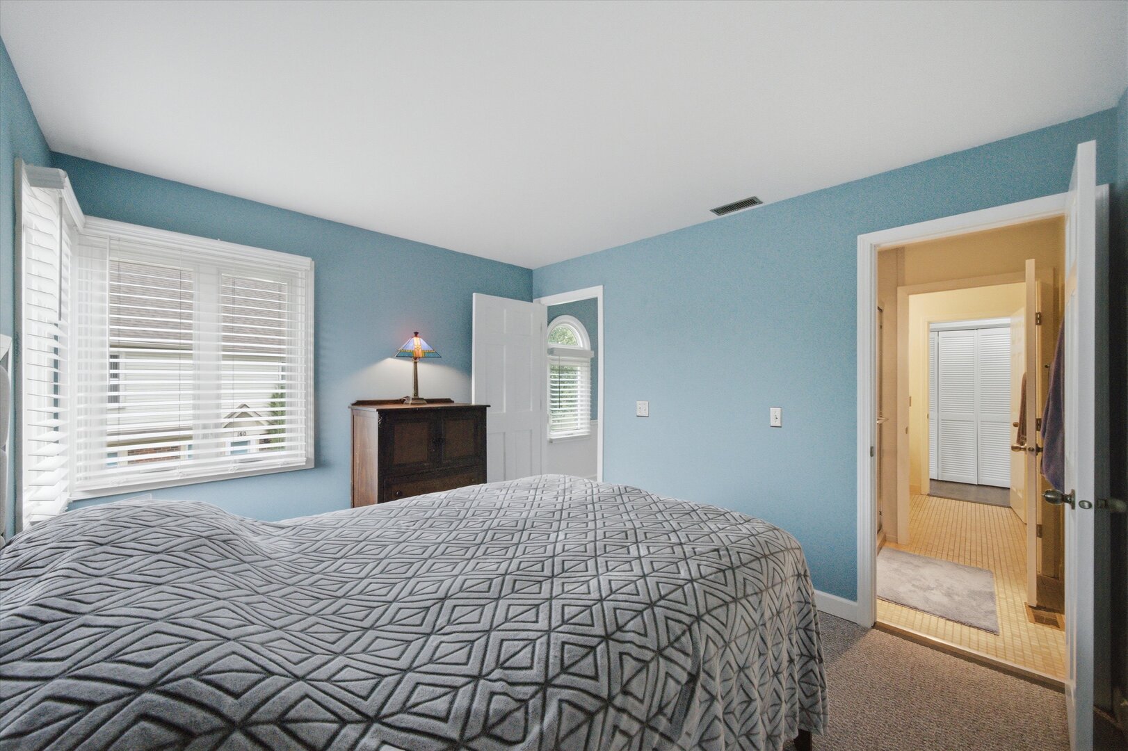 150 Inverness Court Unit: 2