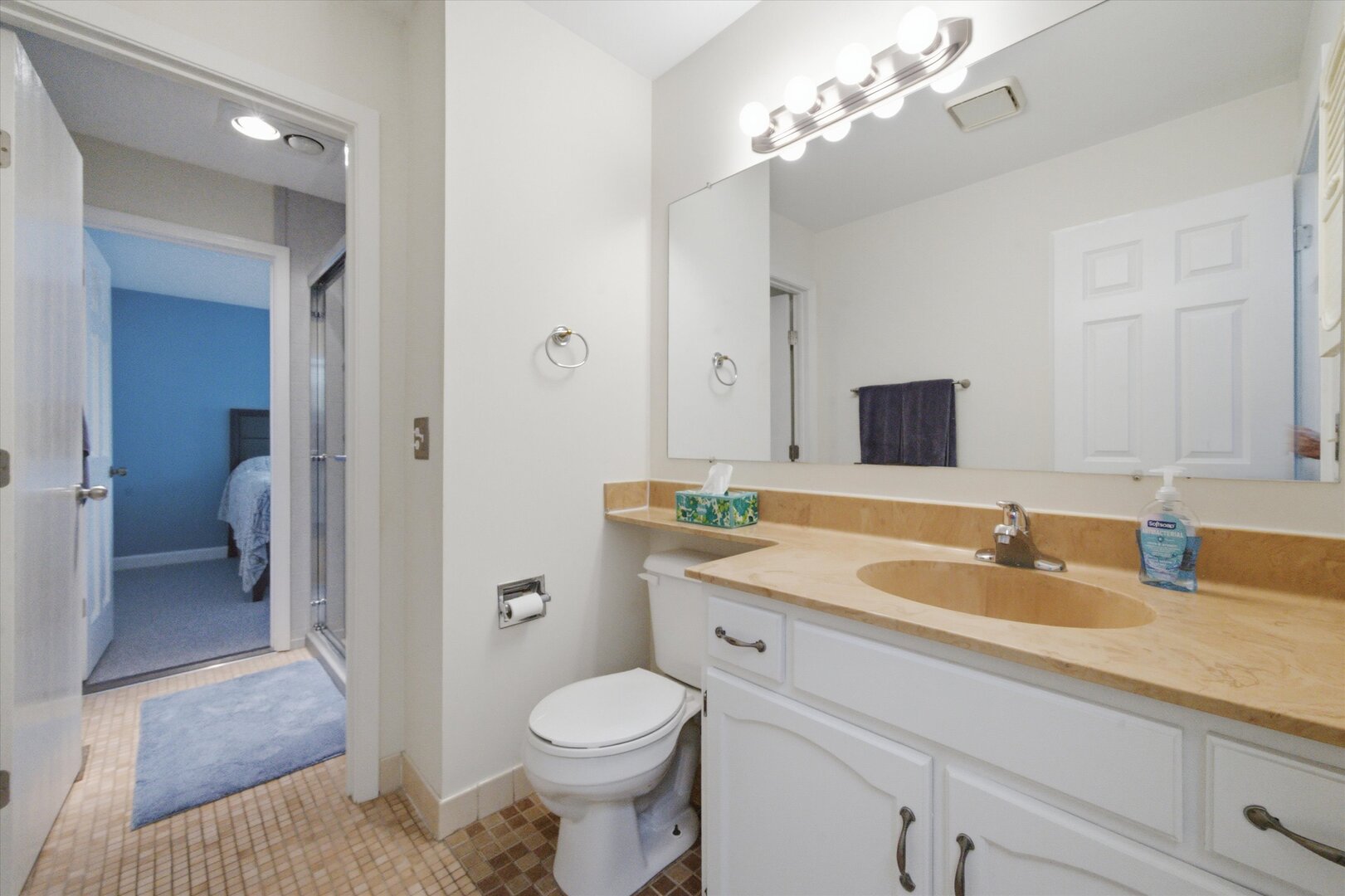 150 Inverness Court Unit: 2