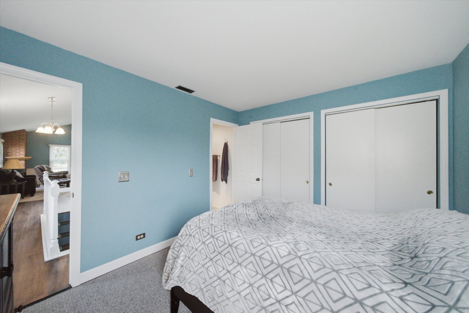 150 Inverness Court Unit: 2