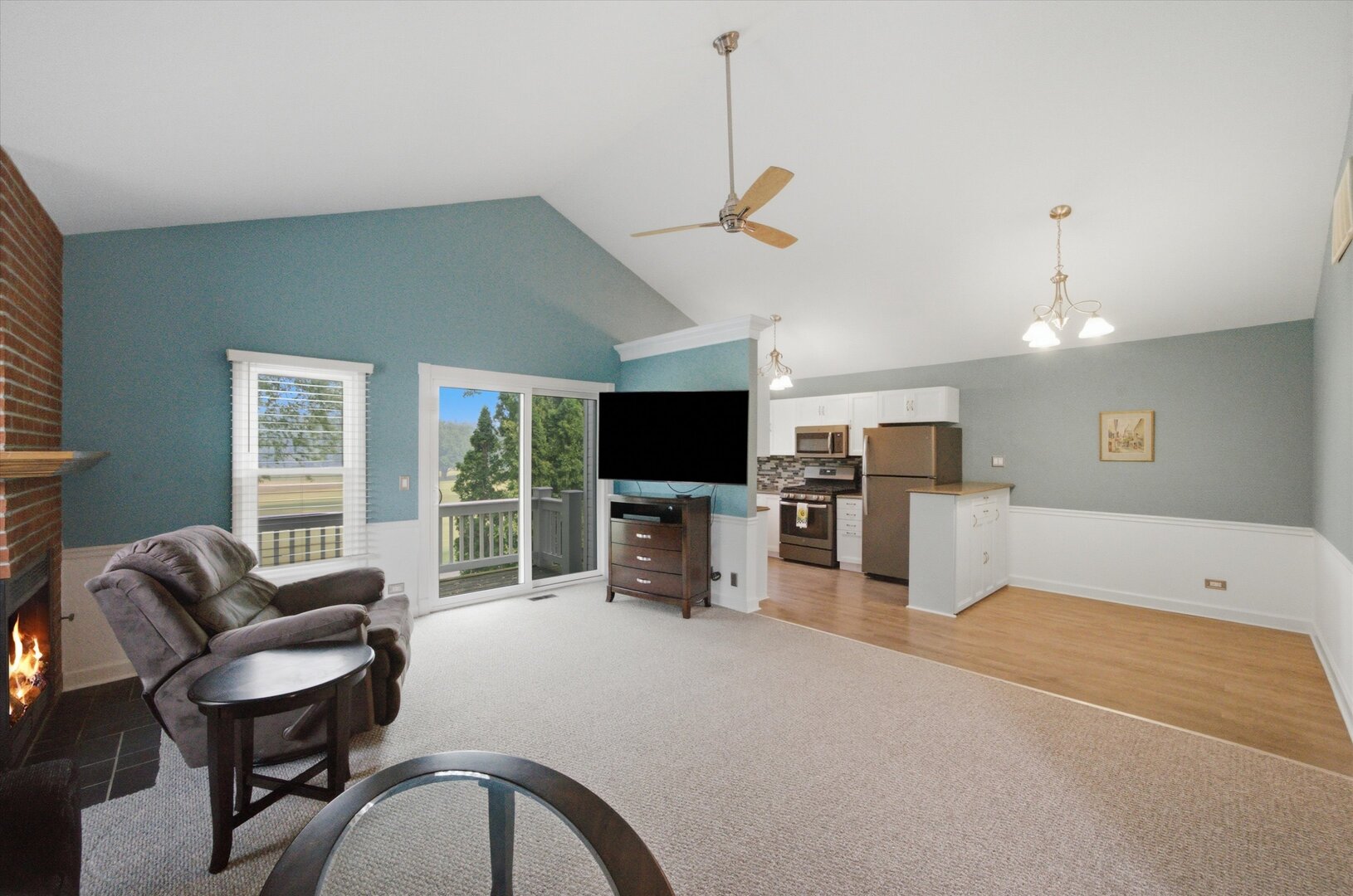 150 Inverness Court Unit: 2