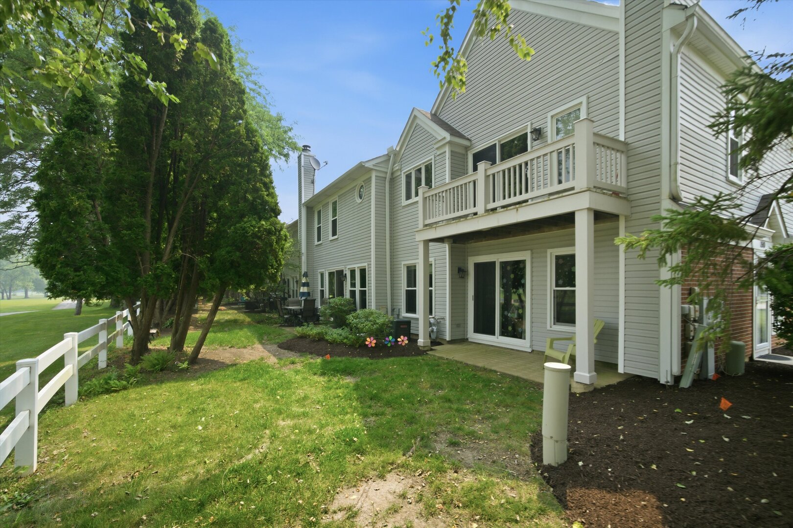 150 Inverness Court Unit: 2