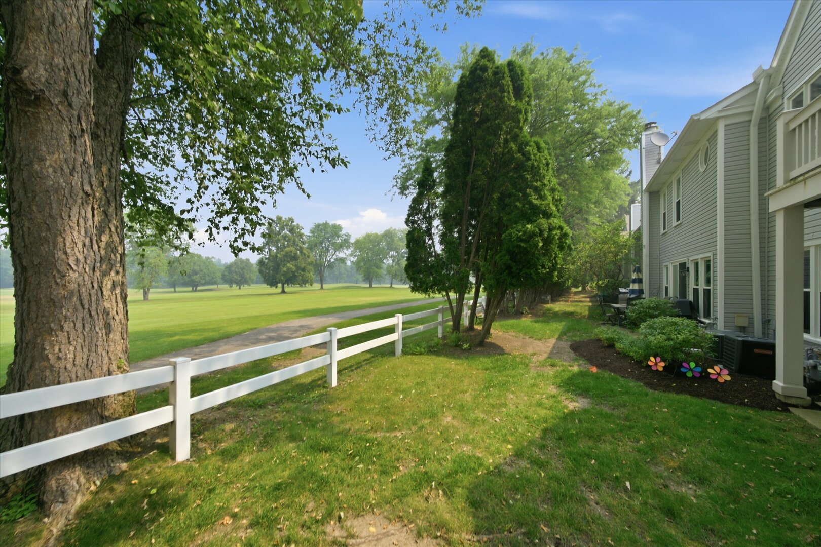 150 Inverness Court Unit: 2