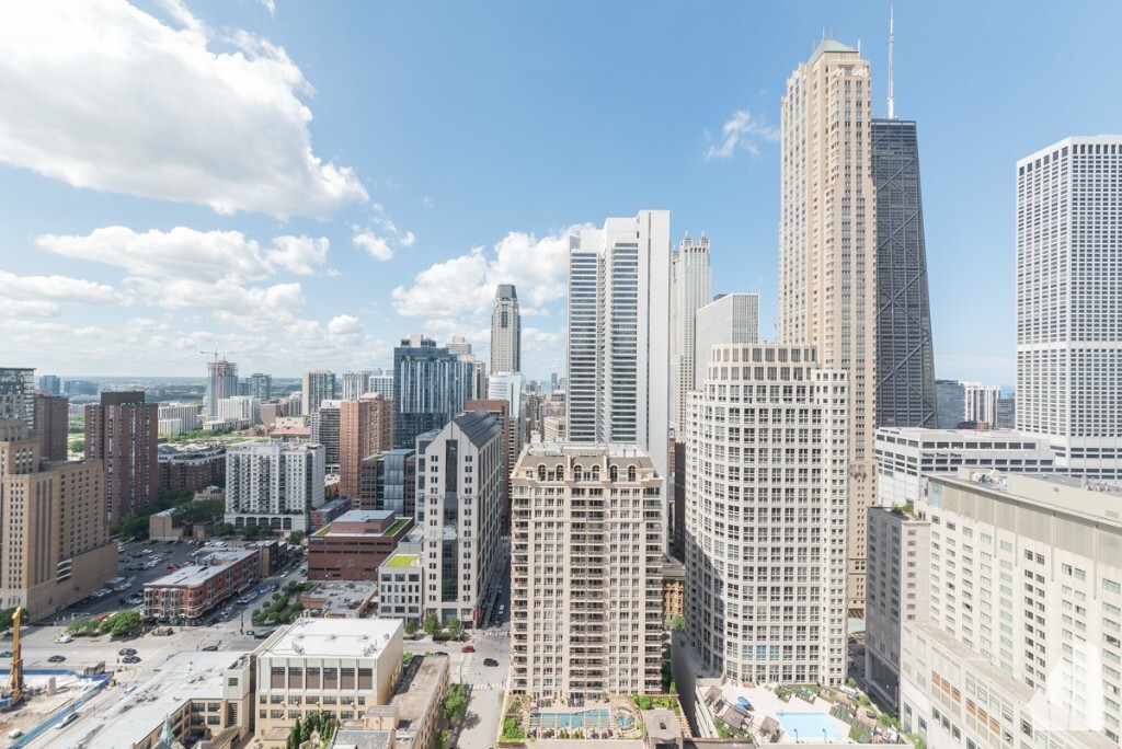 30 E Huron Street Unit: 3508