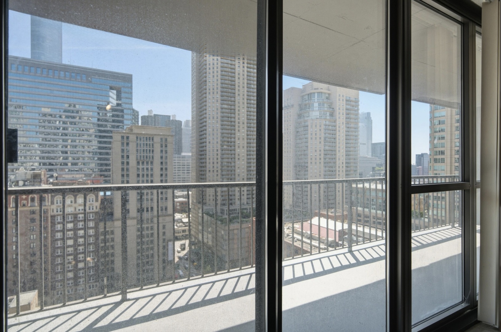 10 E Ontario Street Unit: 2003