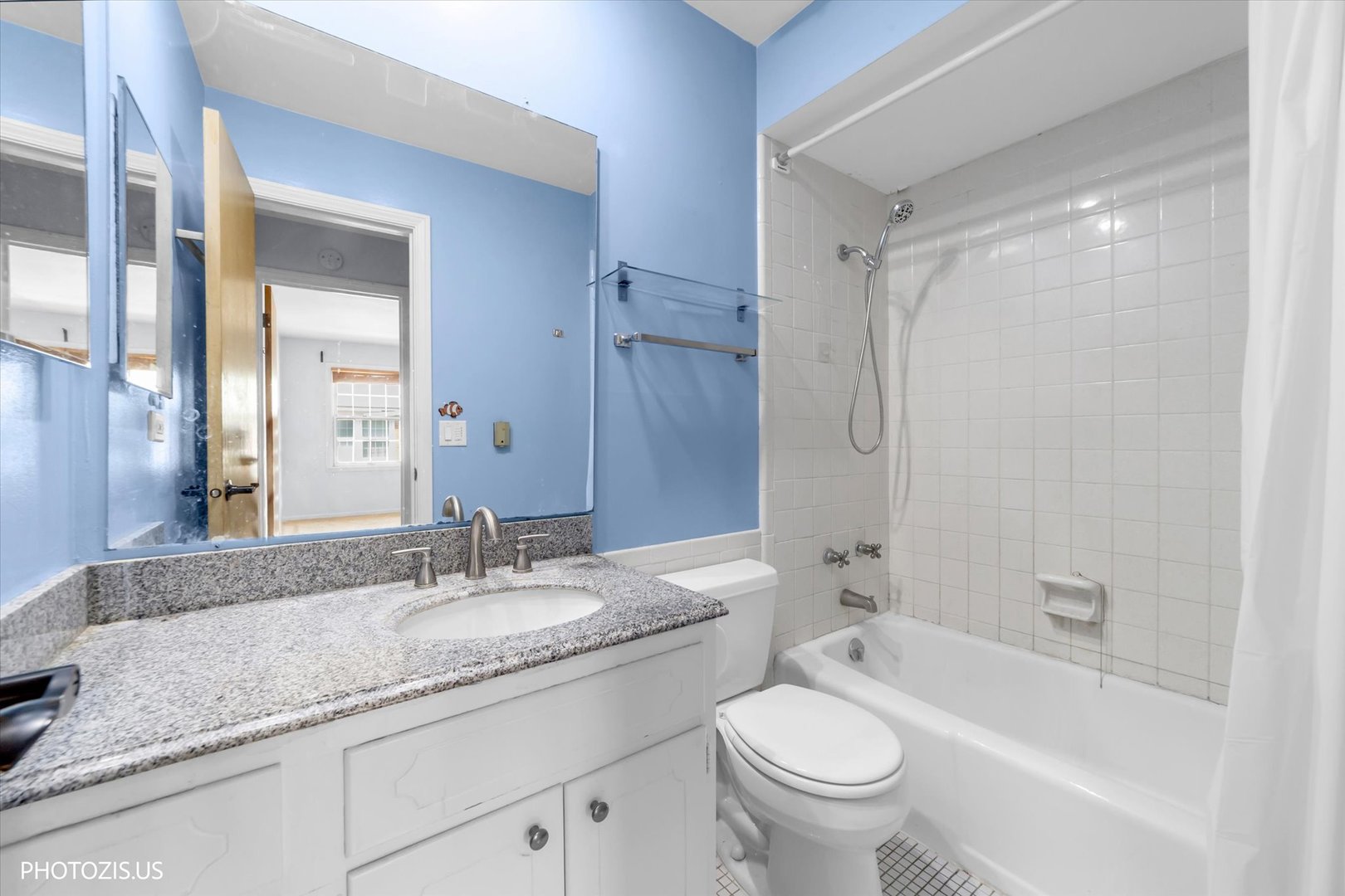 1450 Plymouth Place Unit: 2W