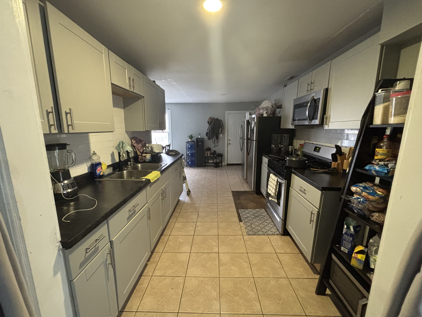2427 S CHRISTIANA Avenue