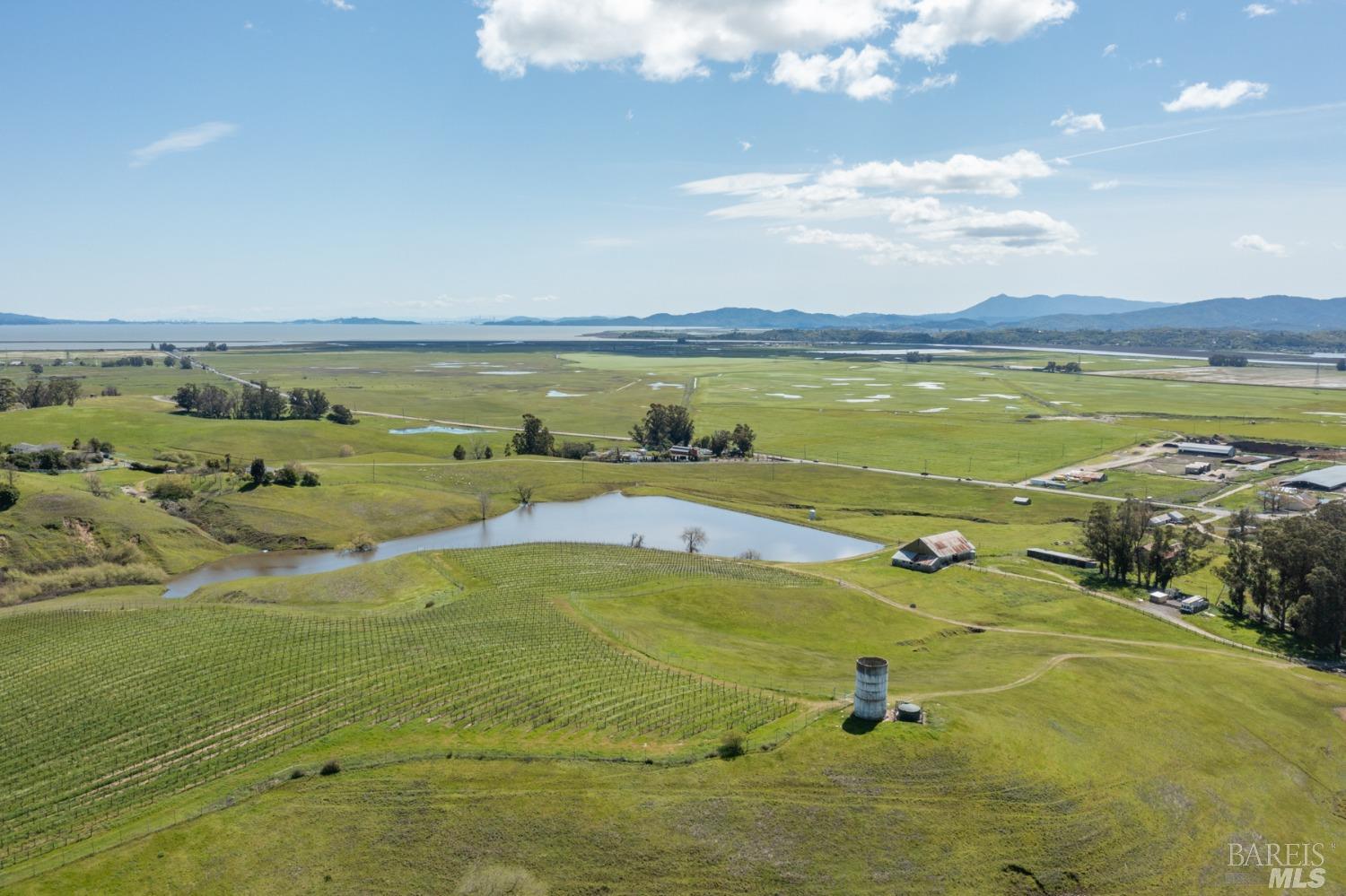 7689 Lakeville Highway