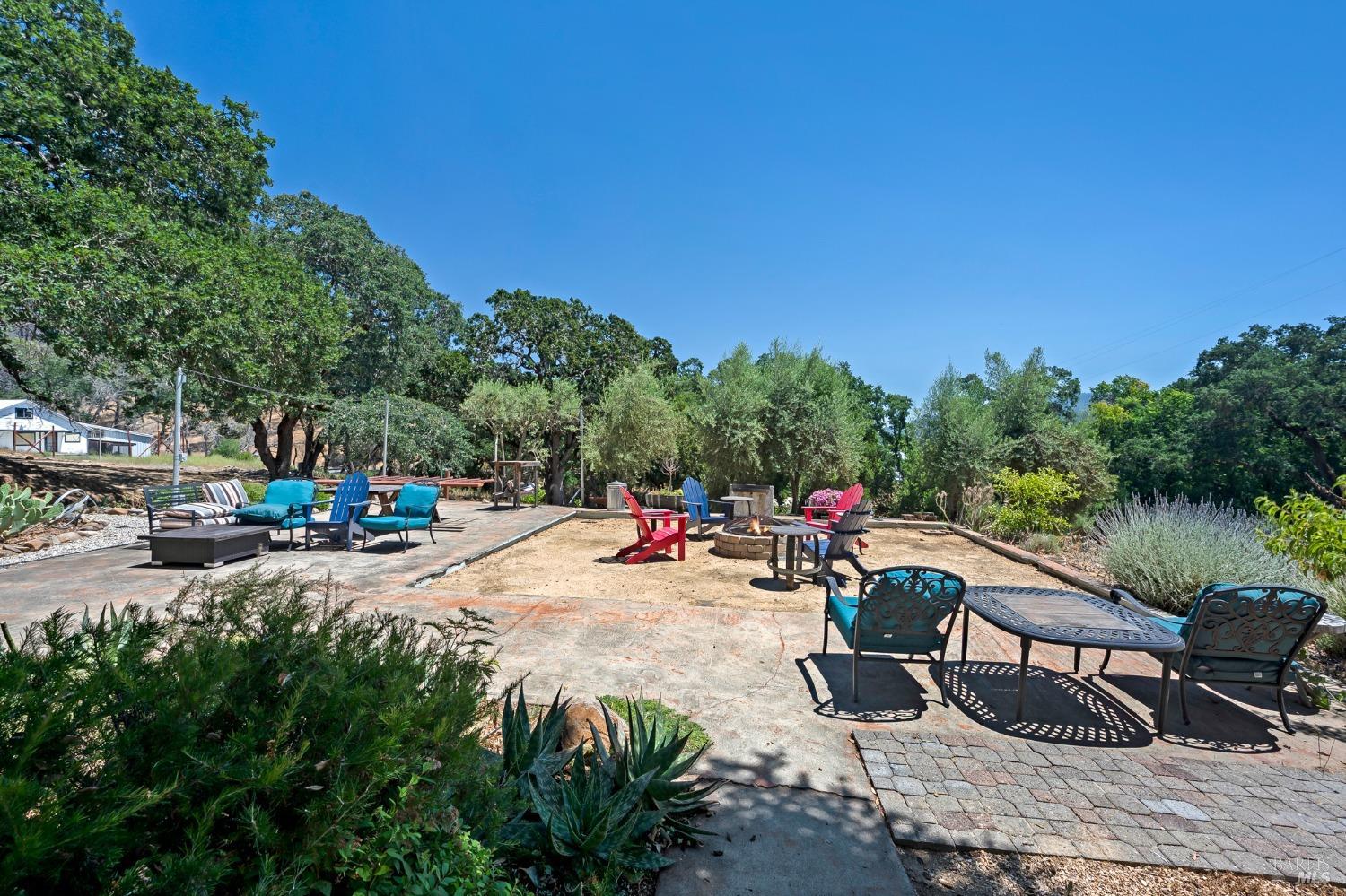 125 Cristo Ln