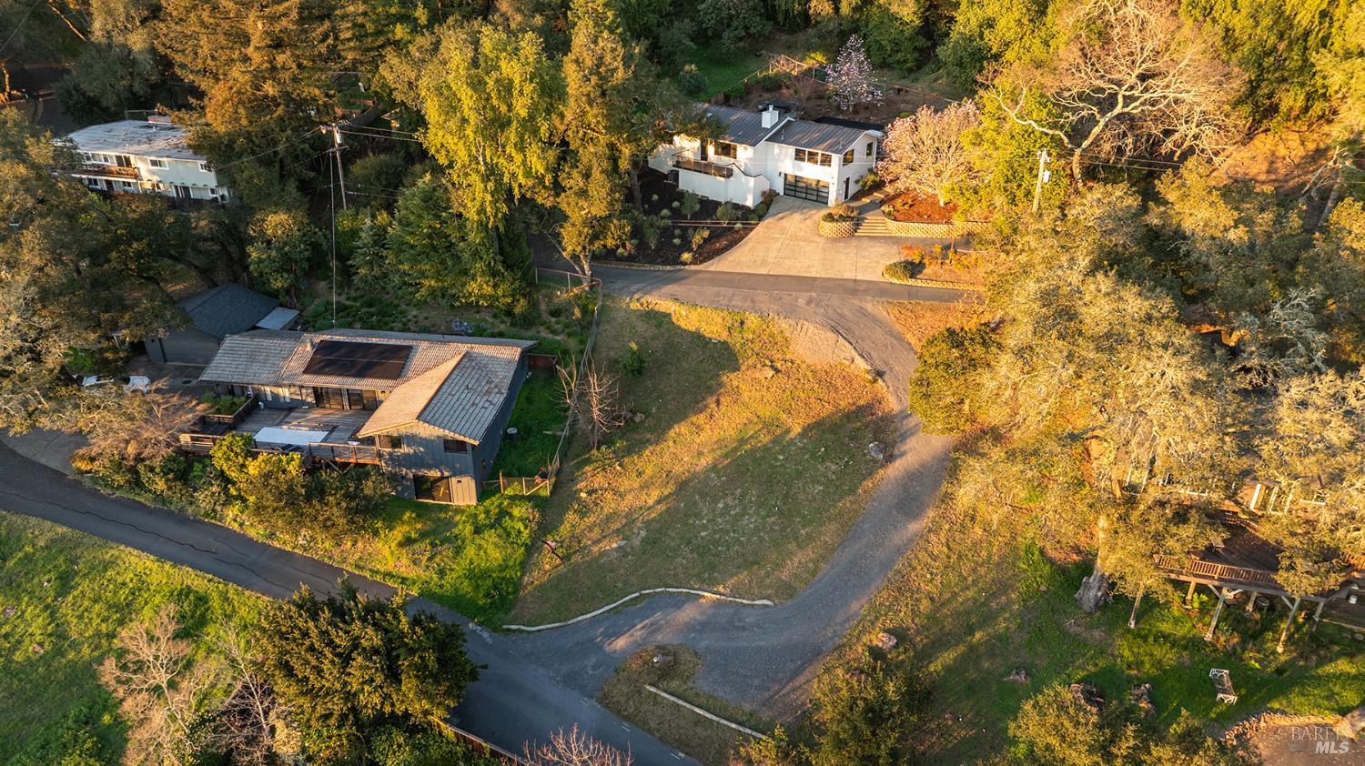 1624 Madrone Avenue