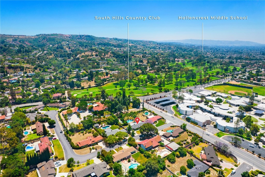 3012 E Charlinda Street