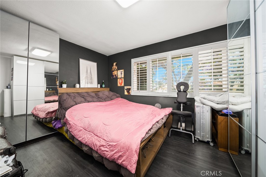 3012 E Charlinda Street