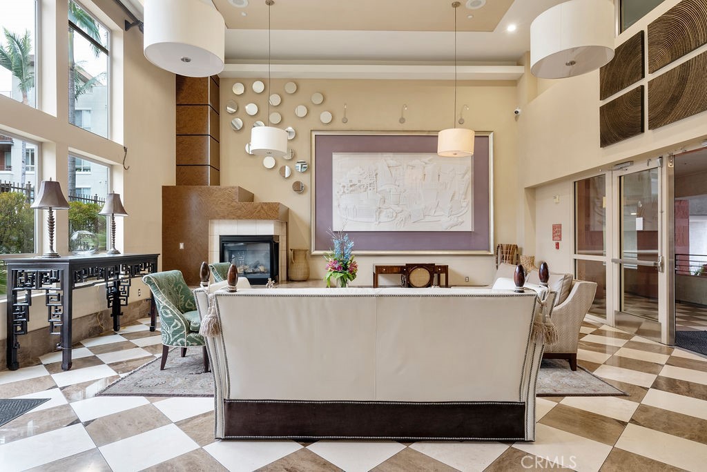 100 S Alameda Street 213