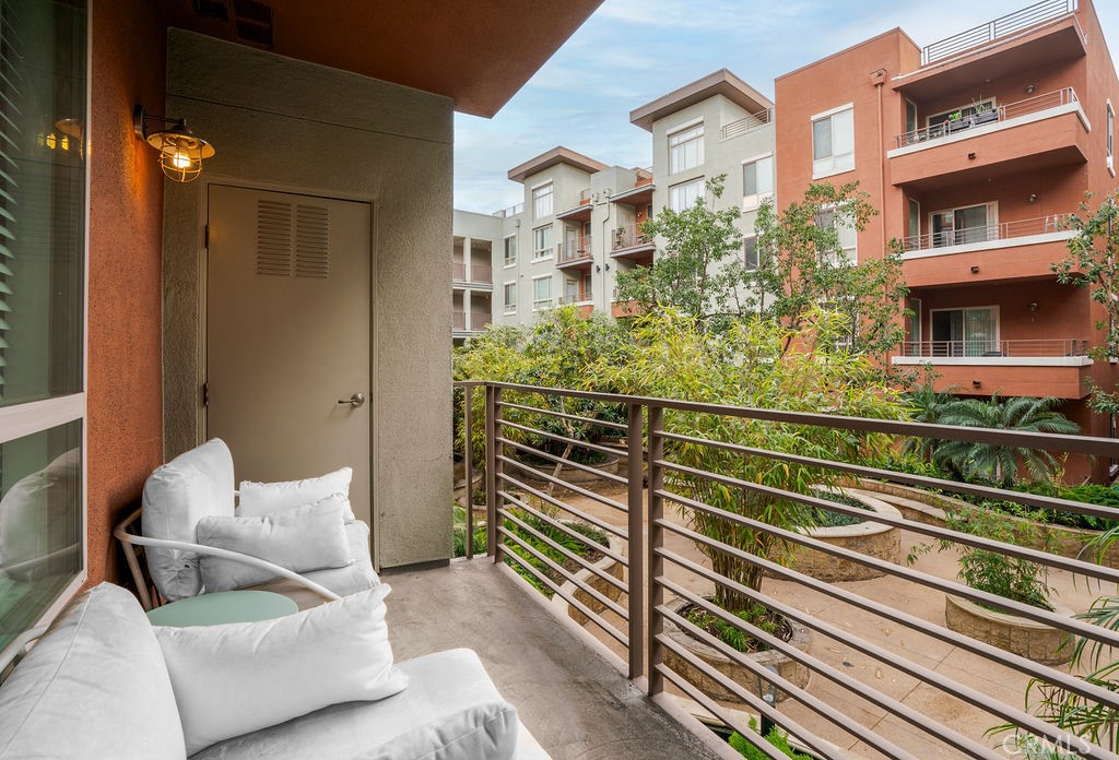 100 S Alameda Street 213