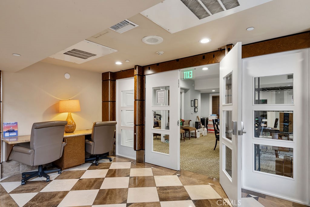 100 S Alameda Street 213