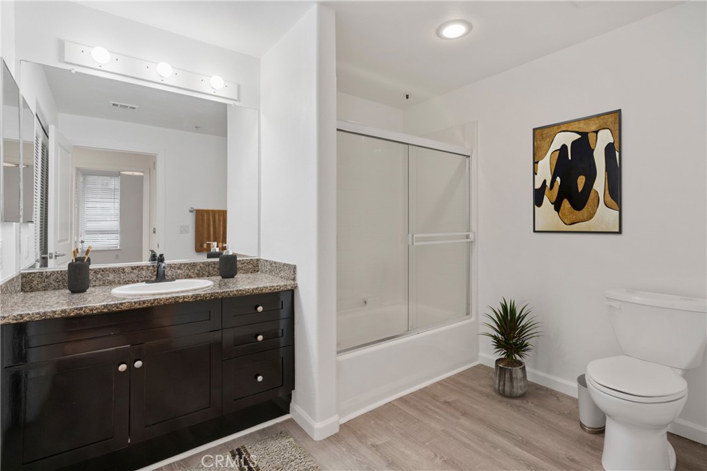 100 S Alameda Street 213