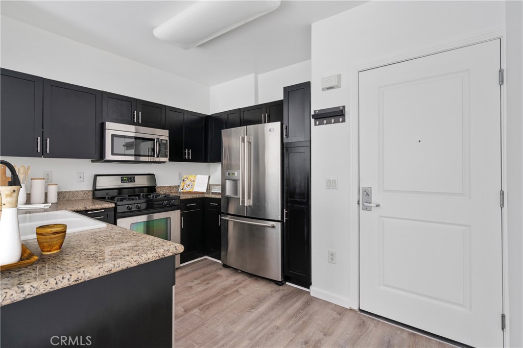 100 S Alameda Street 213