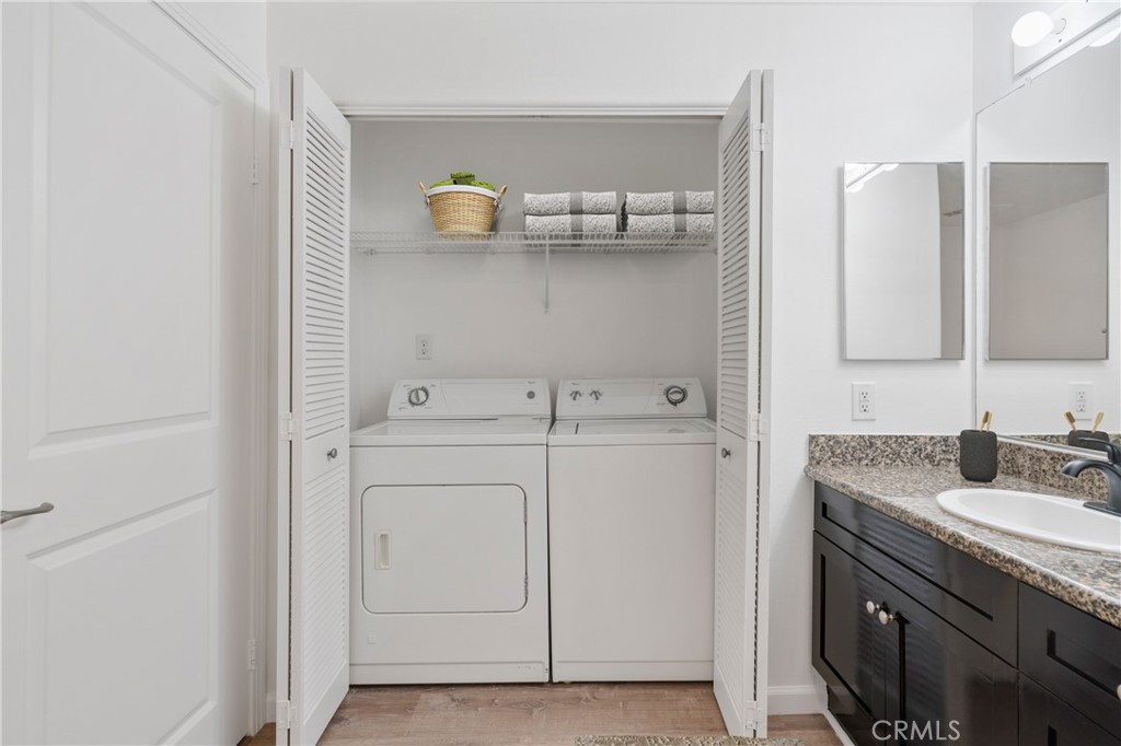100 S Alameda Street 213