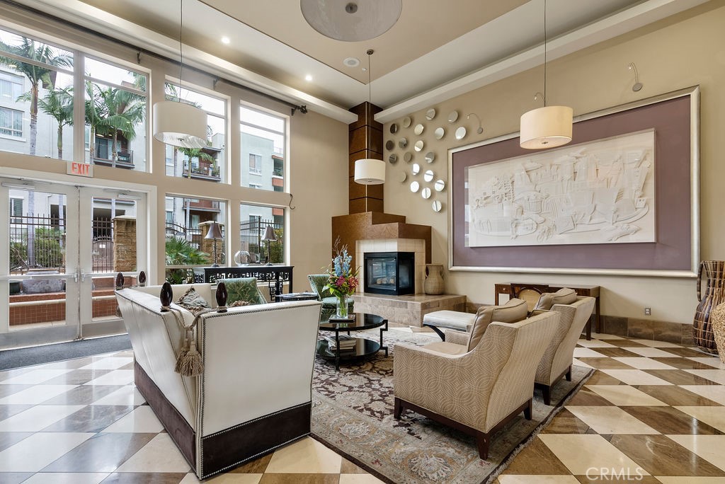 100 S Alameda Street 213