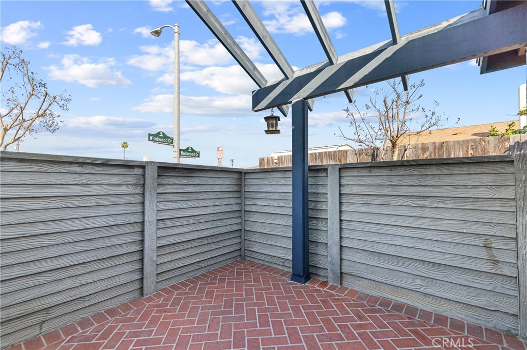 720 Windwood