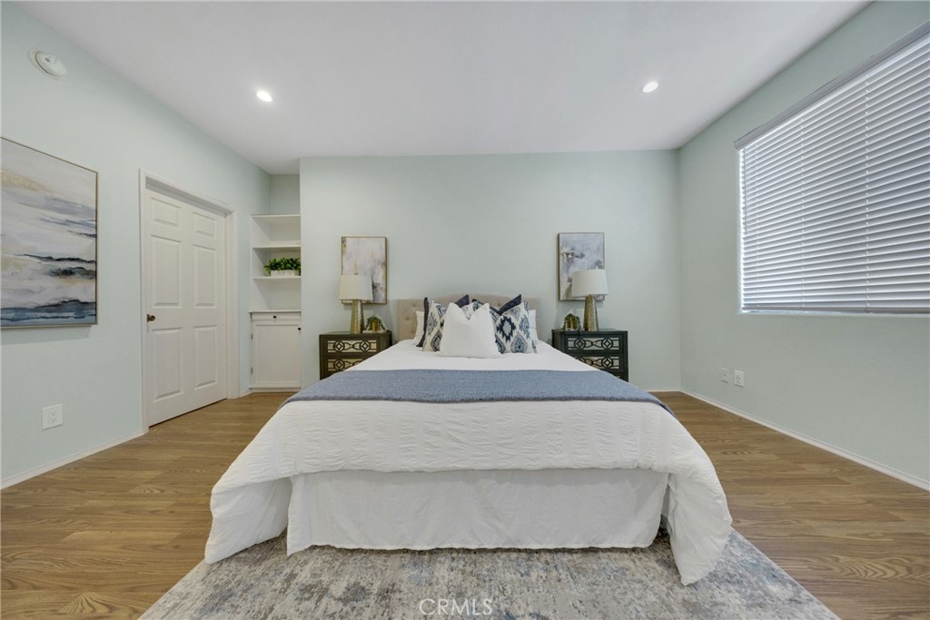1541 S Bedford 205
