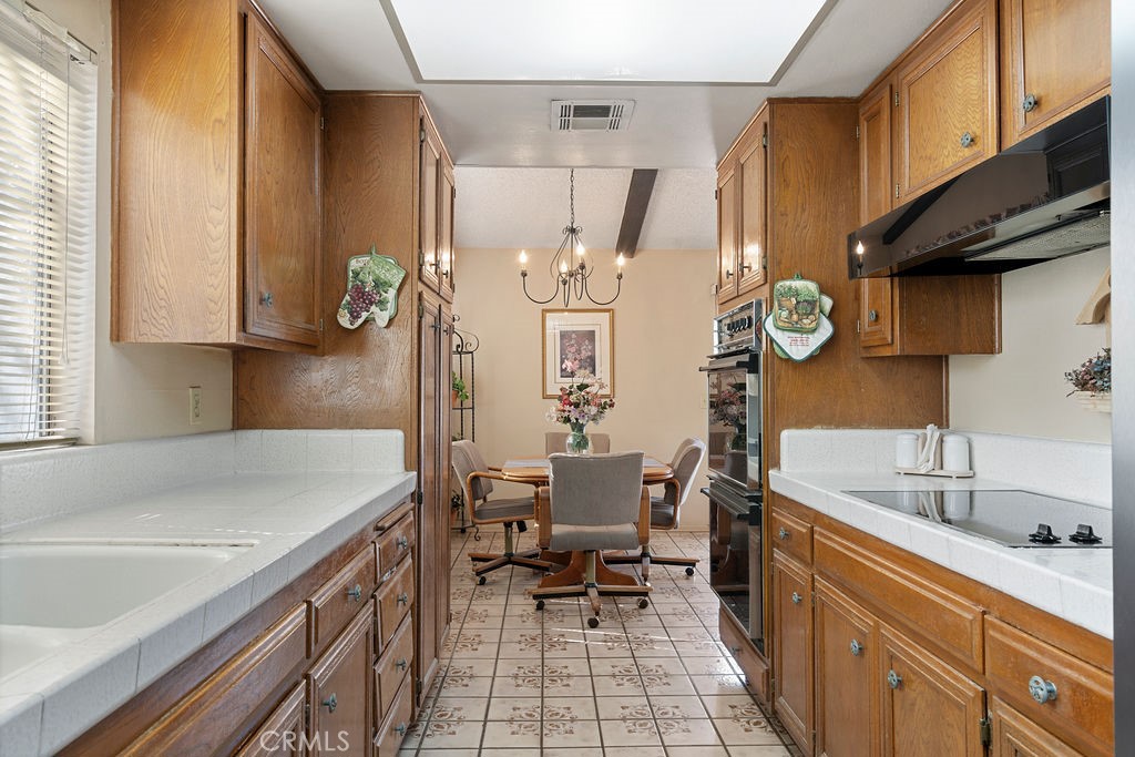 1741 Acacia Hill Road