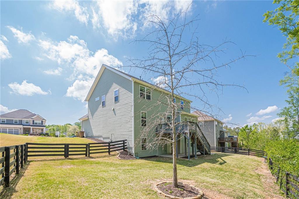 805 Ivy Crest Lane