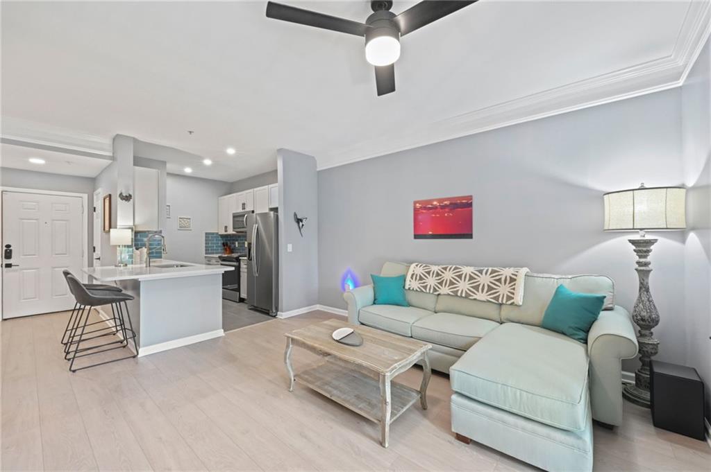 2700 Pine Tree Road NE Unit 2305