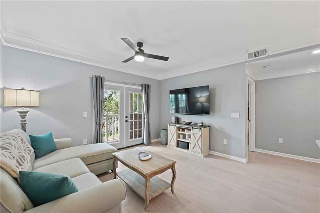 2700 Pine Tree Road NE Unit 2305