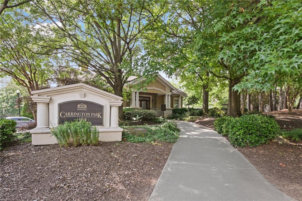 2700 Pine Tree Road NE Unit 2305