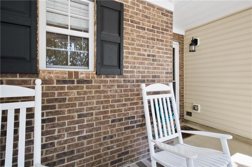 415 Red Coat Lane