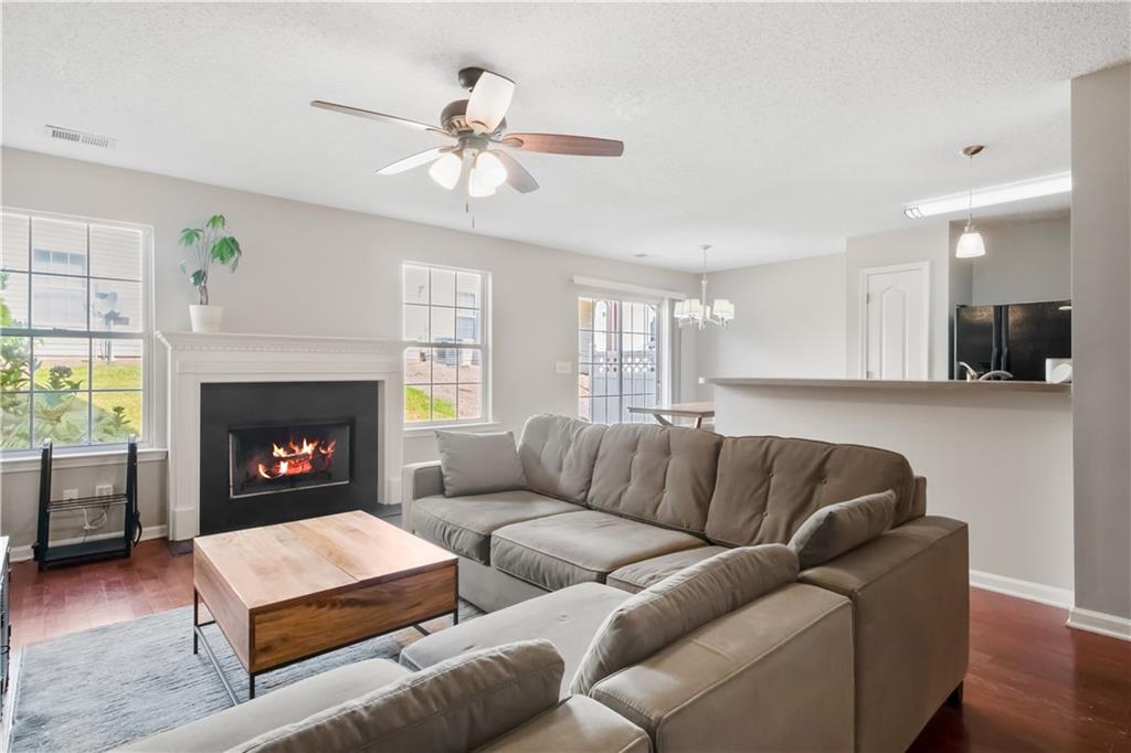 415 Red Coat Lane
