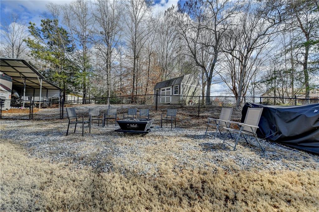 208 Hickory Ridge