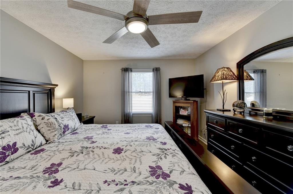 208 Hickory Ridge