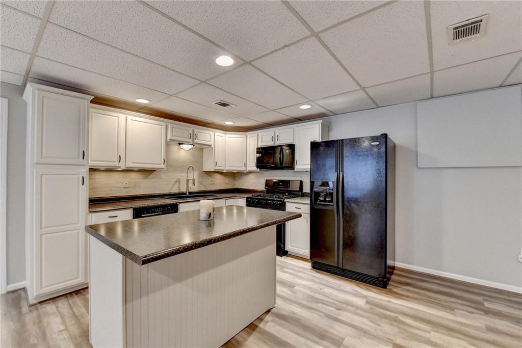 208 Hickory Ridge