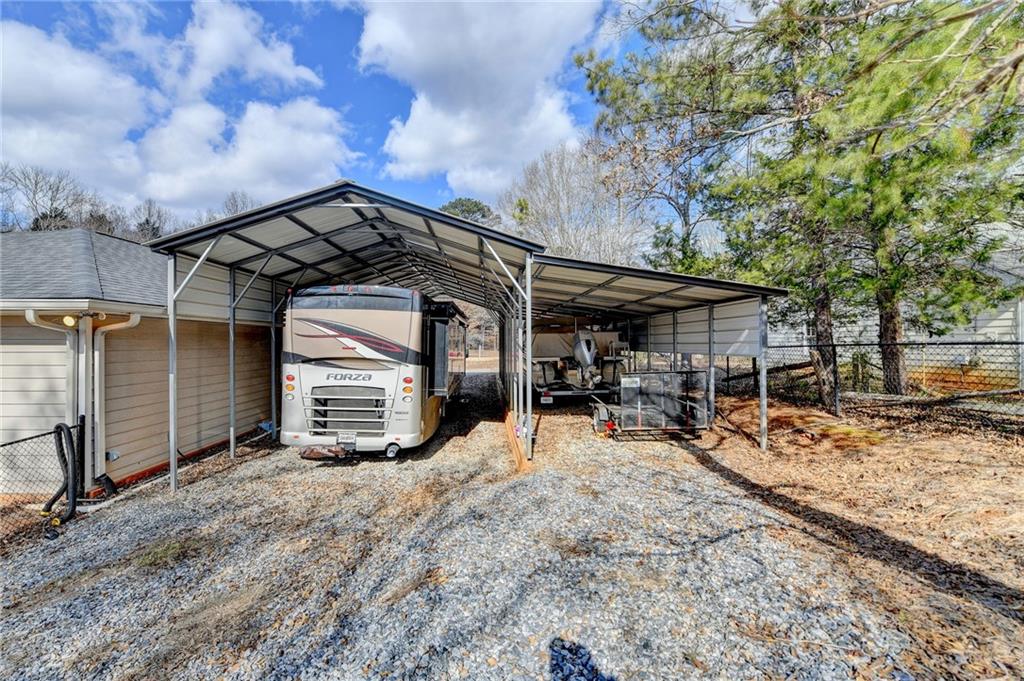 208 Hickory Ridge