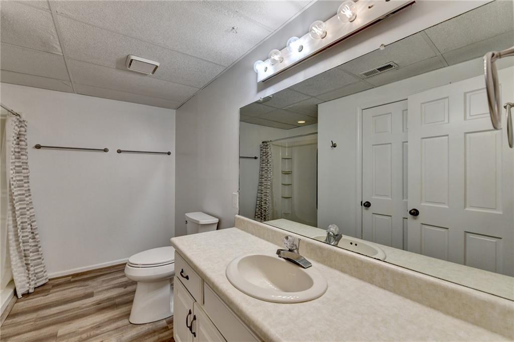 208 Hickory Ridge