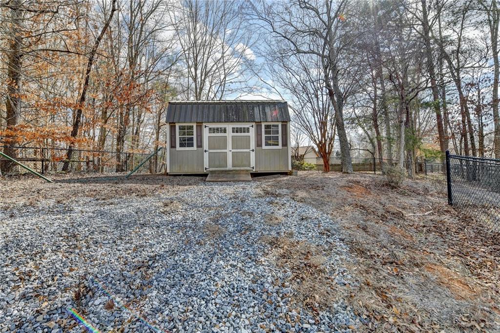 208 Hickory Ridge