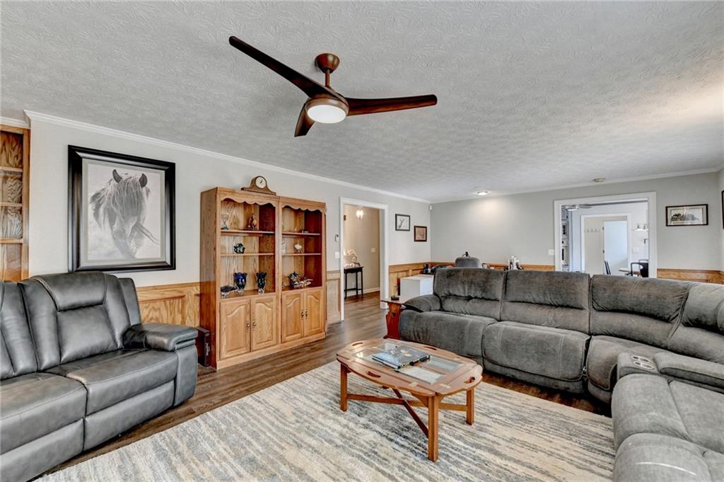 208 Hickory Ridge