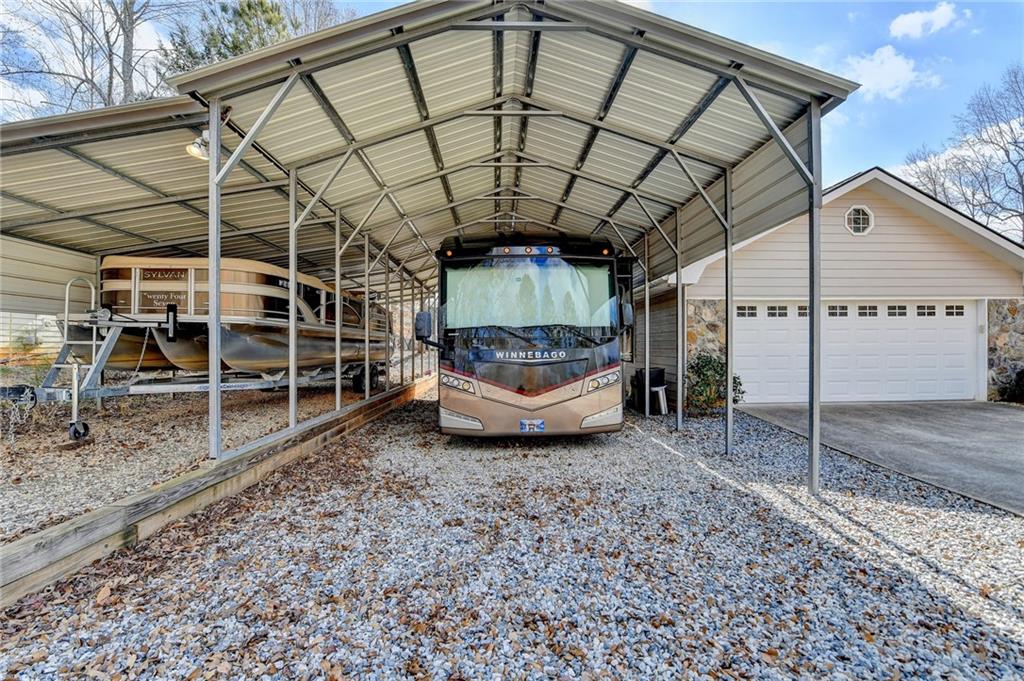 208 Hickory Ridge
