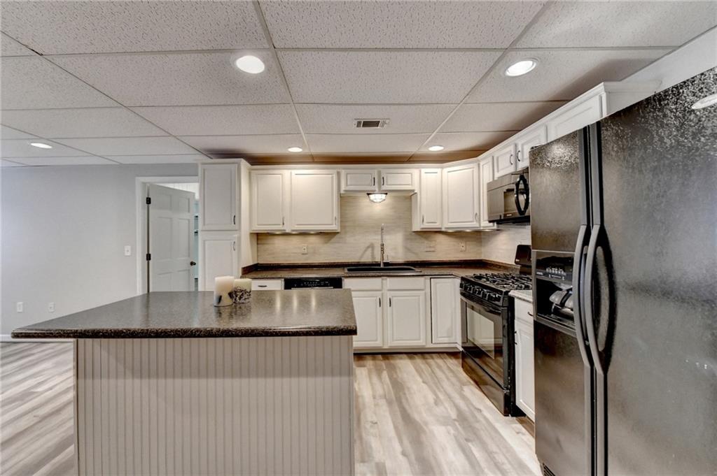 208 Hickory Ridge