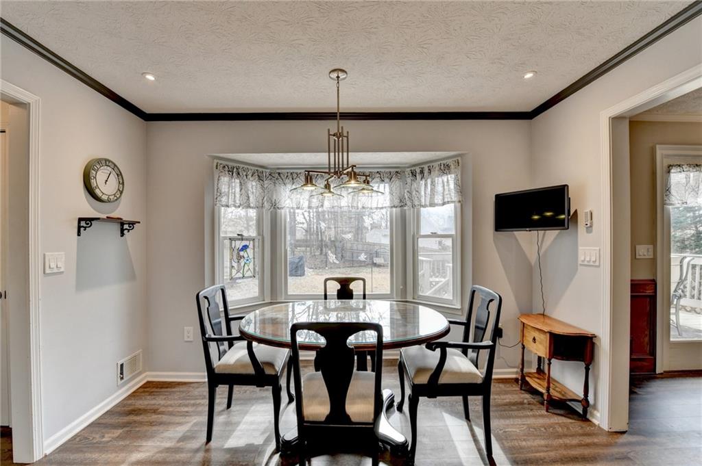 208 Hickory Ridge