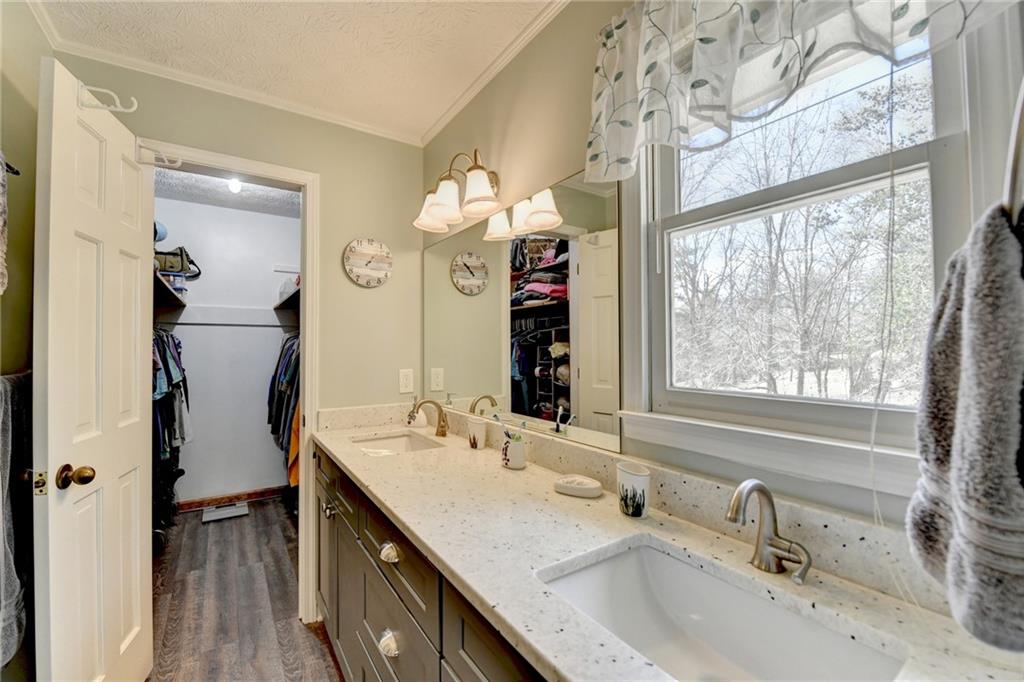 208 Hickory Ridge