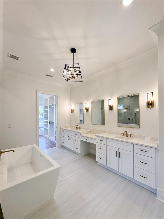 1310 Rumson Lane