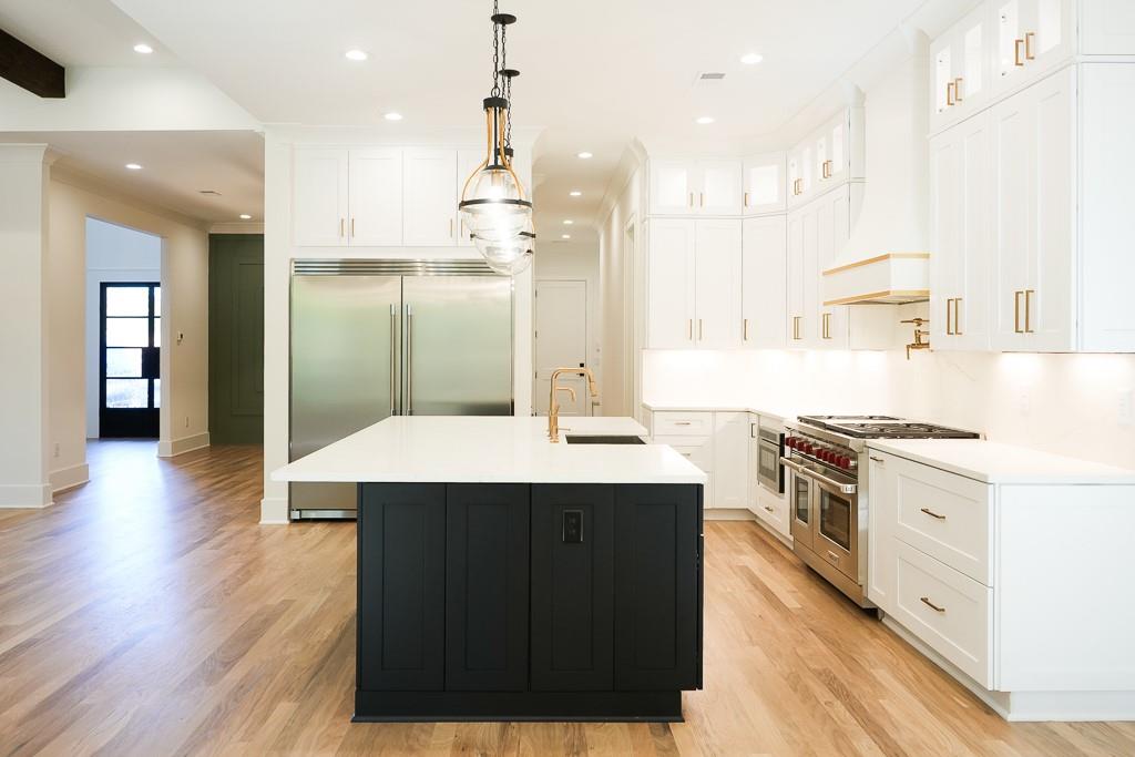 1310 Rumson Lane