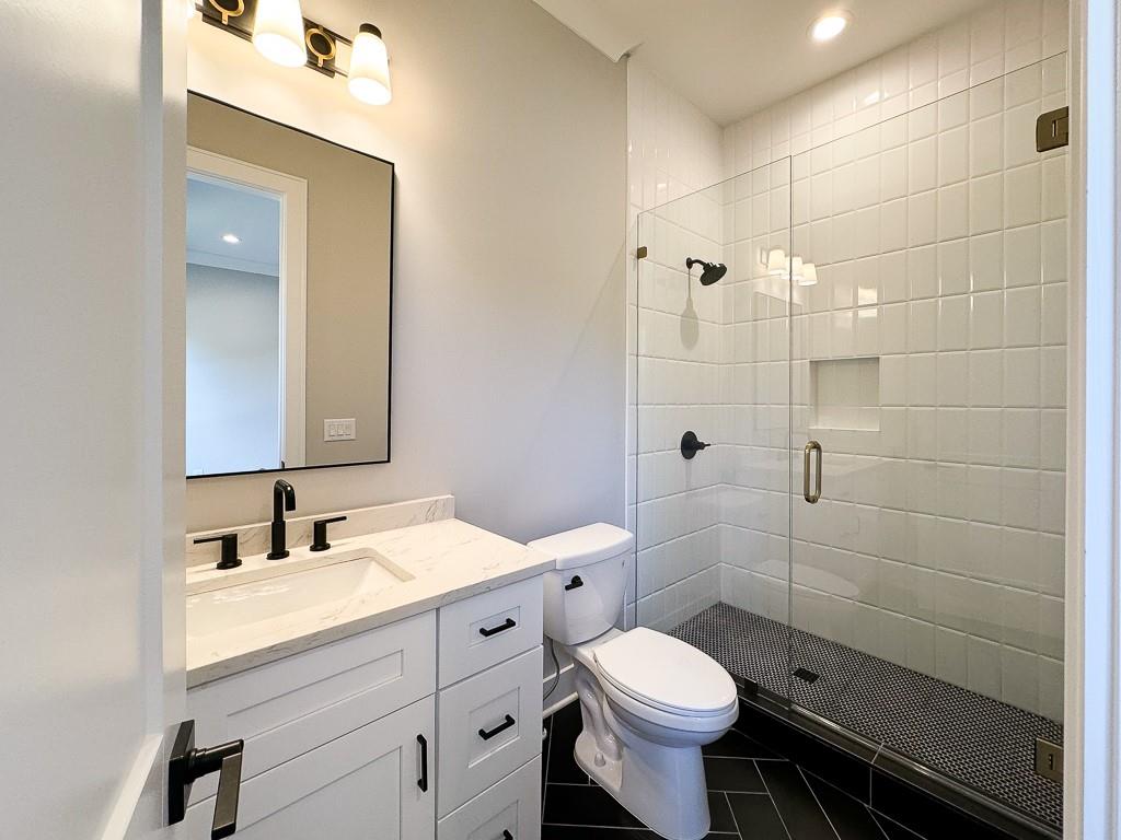 1310 Rumson Lane