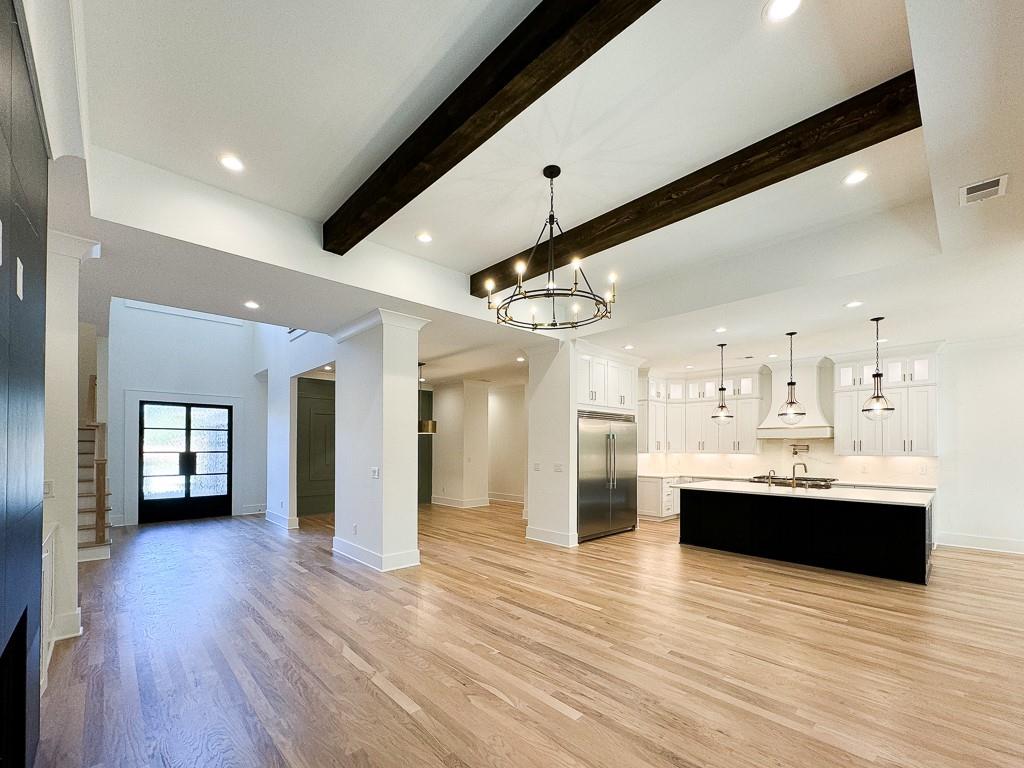 1310 Rumson Lane