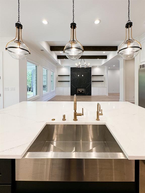 1310 Rumson Lane