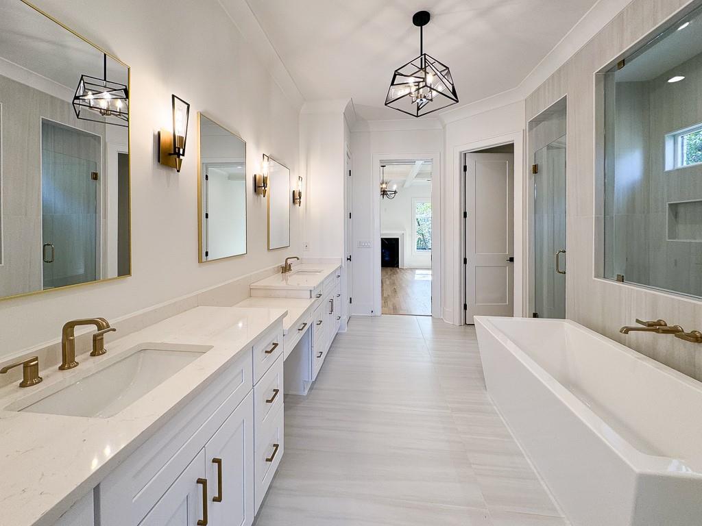1310 Rumson Lane