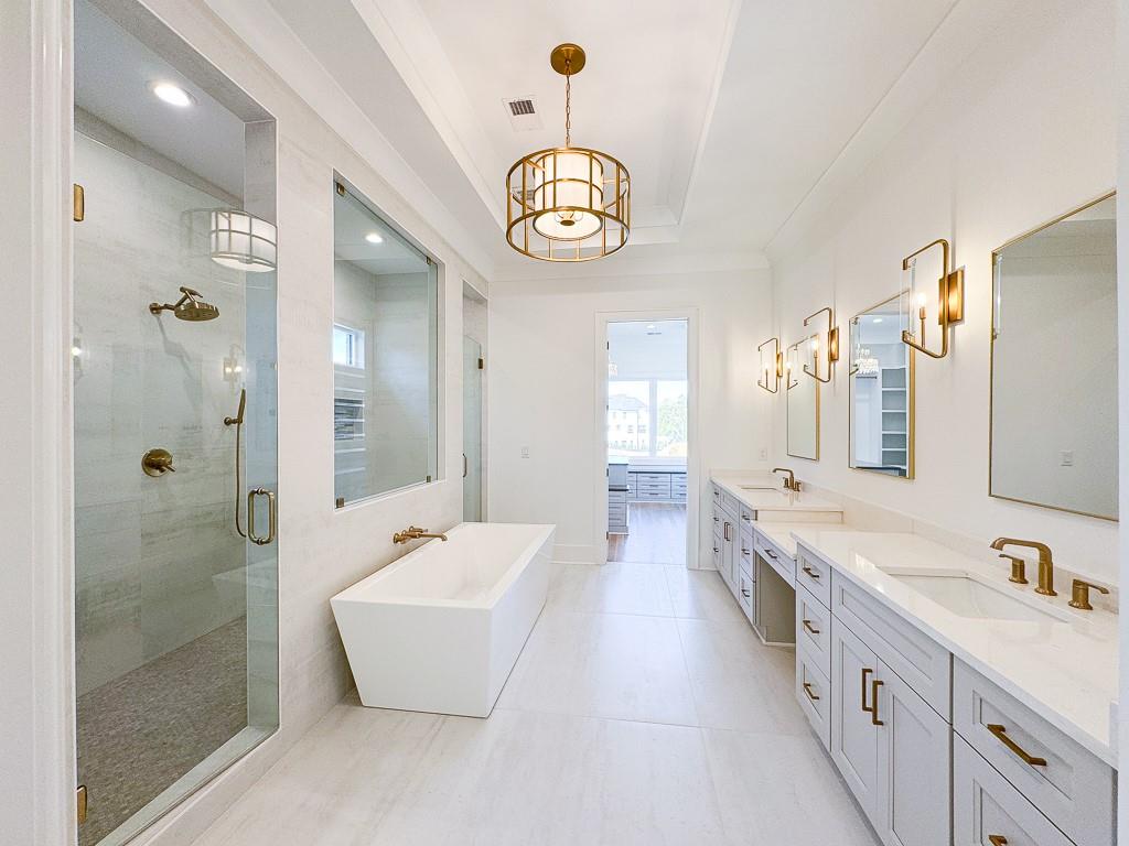 1310 Rumson Lane